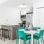 Amazing 2 Bedroom Condo At Wynwood With Parking